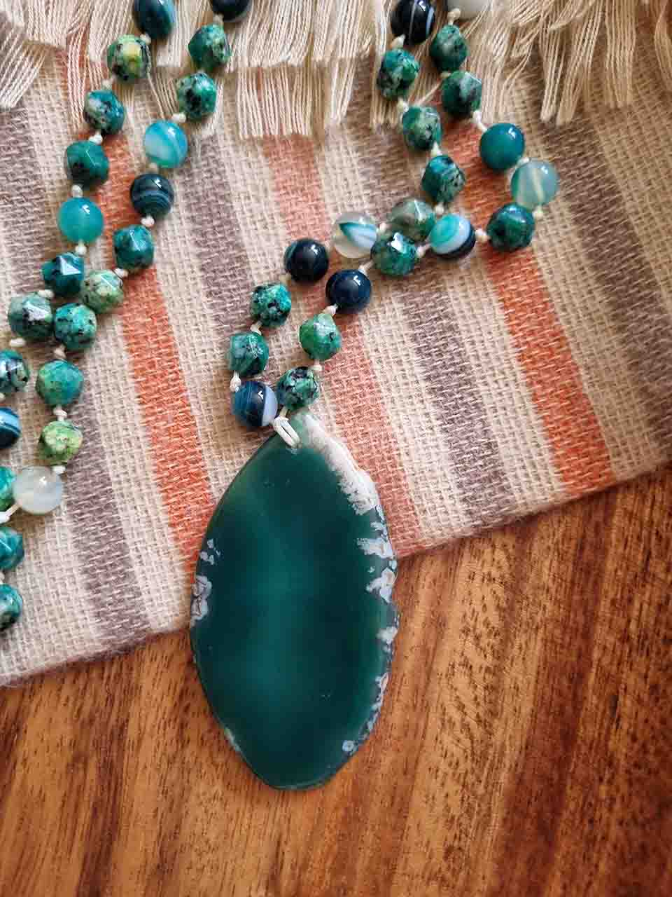 گردنبند سنگ عقیق طبیعی  02